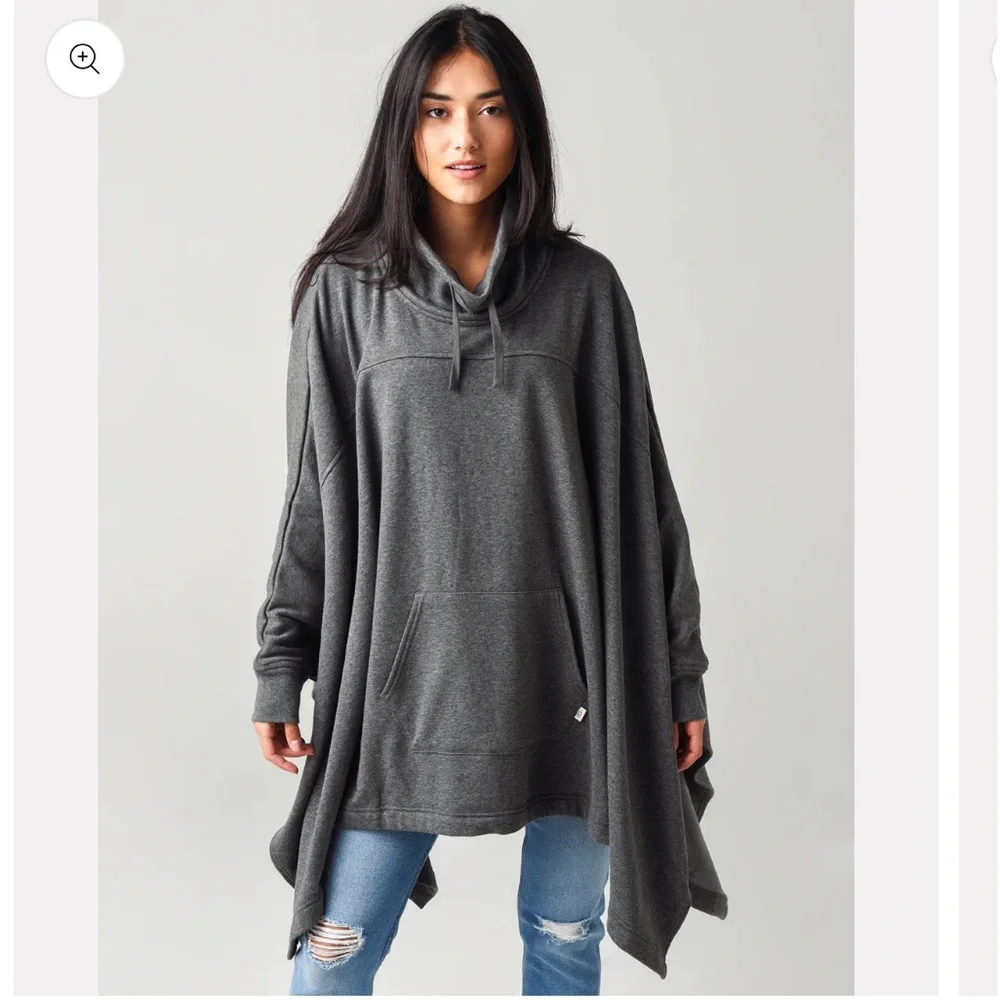 UGG Charlynne Poncho in grey size‎ XS/S NWOT